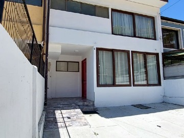 Casa en venta en Santa Elena, Valparaíso - 3 dormitorios, 2 baños