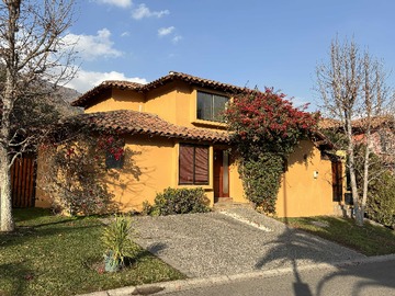 Casa en venta en Dentro de condominio (170091), Huechuraba - 4 dormitorios, 4 baños