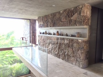 Casa en venta en Punta de Aguila / Camino Real, Lo Barnechea - 5 dormitorios, 3 baños
