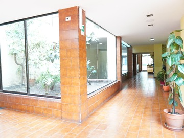 Oficina en venta en Metro Pedro de Valdivia Oficina Recepcion y 1 Privado - 1 dormitorio, 1 baño