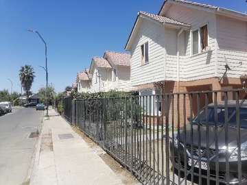 Casa en venta en Amplia casa larapinta lampa (97892), Lampa - 3 dormitorios, 3 baños