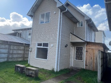 Casa en arriendo mensual en Casa en Condominio en Villa Tepual (177905), Puerto Montt - 3 dormitorios, 2 baños