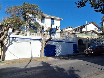 Casa en venta en Agua santa 535, Viña del Mar - 7 dormitorios, 4 baños