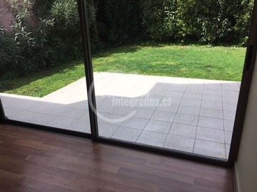 Casa en venta en San carlos de apoquindo / u. De los andes, Las Condes - 5 dormitorios, 4 baños