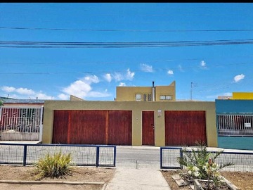 Casa en venta en En Calama - 4 dormitorios, 3 baños
