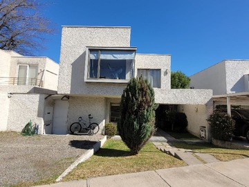 Casa en venta en Nicanor Plaza, La Reina, Región Metropolitana de Santiago 7850000, Chile, La Reina - 5 dormitorios, 4 baños