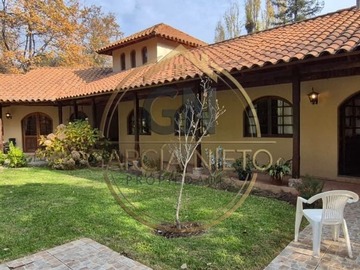 Casa en venta en Linda casa en parque san fuentes (171648), Machalí - 4 dormitorios, 4 baños