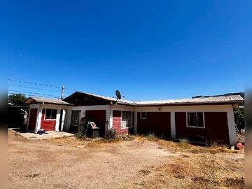 Casa en venta en Vendo Casa con Amplio Terreno Villa Alemana Sur - 4 dormitorios, 3 baños