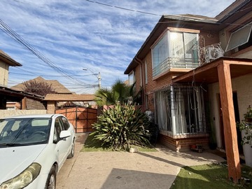 Casa en venta en Altos de quilicura, Quilicura - 3 dormitorios, 3 baños