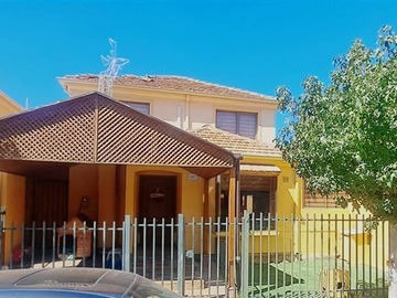 Casa en venta en Ciudad de los valles, Pudahuel - 3 dormitorios, 3 baños