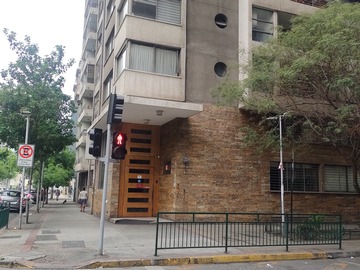 Departamento en venta en Arturo Prat 407, Santiago - 2 dormitorios, 1 baño