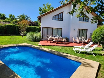 Casa en venta en Calle 4 1/2 Norte con 37 oriente, Talca - 5 dormitorios, 2 baños