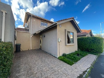 Casa en arriendo mensual en Villaseca, Buin - 3 dormitorios, 3 baños
