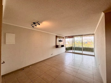 Departamento en venta en Avenida Walker Martínez 3142, La Florida, Santiago Metropolitan Region 8240000, Chile, La Florida - 3 dormitorios, 2 baños