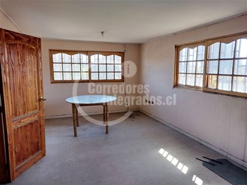 Local Comercial en venta en Av. Bernardo O´Higgins / Av Uruguay / Rancagua, Rancagua - 3 dormitorios, 2 baños