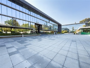 Local Comercial en venta en Camino el alba, Las Condes - 3 baños