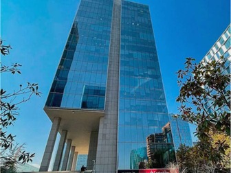 Oficina en arriendo mensual en Edificio Neruda, Las Condes - 6 dormitorios, 4 baños