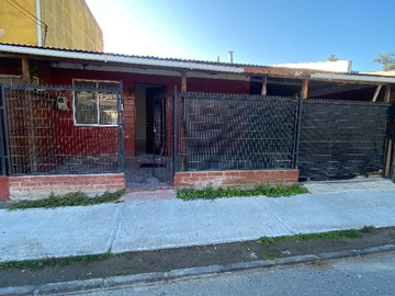 Casa en venta en Bollenar, Melipilla - 4 dormitorios, 2 baños