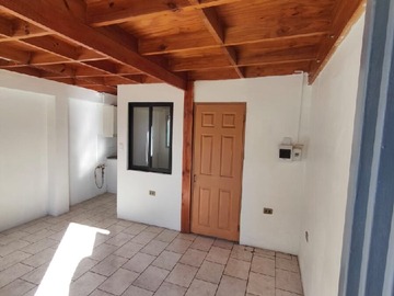 Departamento en arriendo mensual en Av. Nonato Coo con Portal Andino, Puente Ato, Puente Alto - 1 dormitorio, 1 baño