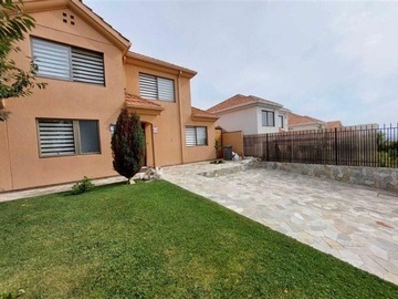 Casa en venta en Rojas Magallanes con Los Raulies, La Florida - 5 dormitorios, 4 baños