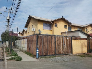 Casa en venta en El Aguatero 0235, La Pintana - 2 dormitorios, 1 baño