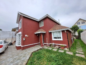 Casa en venta en Pasaje piedra azul 4397, Puente Alto - 4 dormitorios, 3 baños