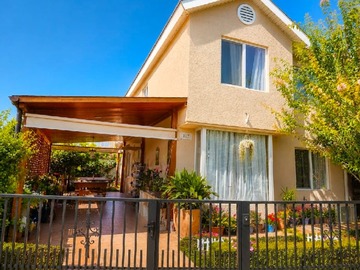 Casa en venta en Avenida La Montaña Sur 4149, Lampa, Región Metropolitana de Santiago 9380000, Chile, Lampa - 3 dormitorios, 3 baños