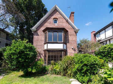 Casa en venta en Plaza pedro letelier - estilo inglés (107753), Providencia - 5 dormitorios, 5 baños