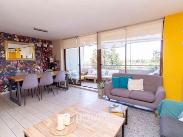 Casa en venta en Camino del Cerro, Quilicura - 4 dormitorios, 2 baños