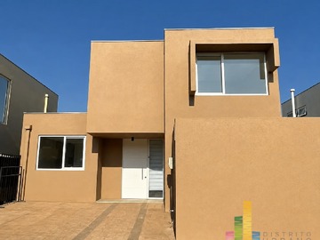 Casa en venta en Las Compuertas Sur 1510, Padre Hurtado - 3 dormitorios, 3 baños