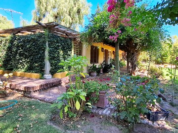 Casa en venta en Venta casa patronal y campo ideal uso hotel 4D (176987), Santa Cruz - 4 dormitorios, 2 baños