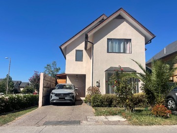 Casa en venta en Portones de Chicureo, Colina - 3 dormitorios, 2 baños
