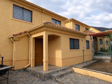 Casa en venta en Quebrada las bandurrias 1949, Pudahuel - 3 dormitorios, 3 baños