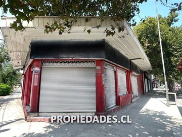 Local Comercial en venta en Catorce de la Fama / Metro Conchalí, Independencia - 2 baños