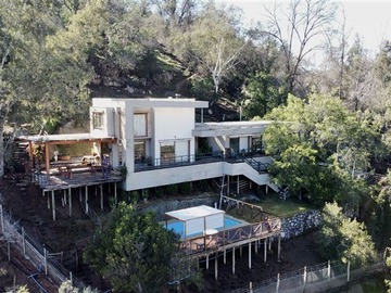 Casa en arriendo mensual en Península Del León, Aculeo, 3D 2B. Piscina Quincho, Paine - 3 dormitorios, 2 baños