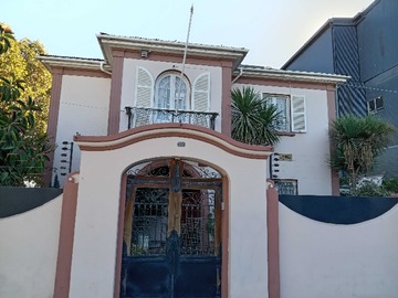 Casa en venta en Gran casa (176304), Quilpué - 5 dormitorios, 3 baños