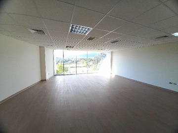 Oficina en venta en Excelente oficina, Las Condes, La Dehesa (178130), Vitacura - 1 dormitorio, 2 baños