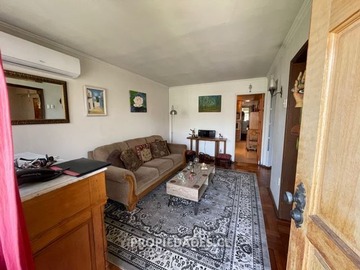 Casa en venta en Bocaccio / Edimburgo, Las Condes - 3 dormitorios, 2 baños