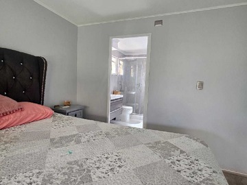 Casa en venta en Casa 140 m2, 5D+3B, Jardines de la Viña (72472), La Florida - 5 dormitorios, 3 baños