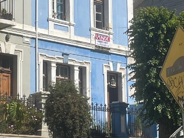 Casa en venta en Atencion Inversionistas Gran Casona en Valparaiso - 7 dormitorios, 2 baños
