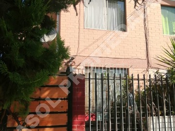 Casa en venta en Propiedad a la Venta en Pasaje Demetrio Bravo Comuna Lampa. - 3 dormitorios, 1 baño