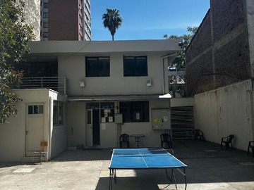 Casa en venta en Funcionando como colegio (120870), Santiago - 4 baños