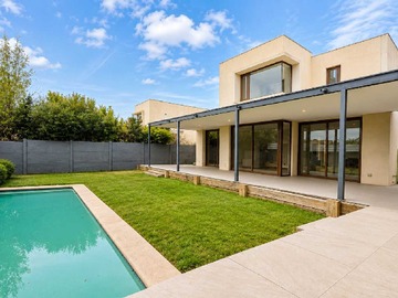 Casa en venta en Moderna casa en Venta /Chamisero (178061), Colina - 4 dormitorios, 4 baños