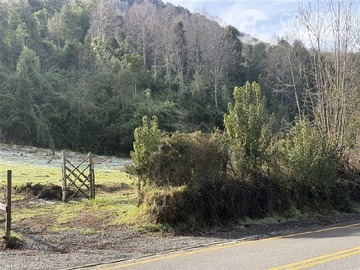 Parcela en venta en 2,5 Km hacia arriba Pino Huacho, en Camino Villarica Licanrray, Villarrica