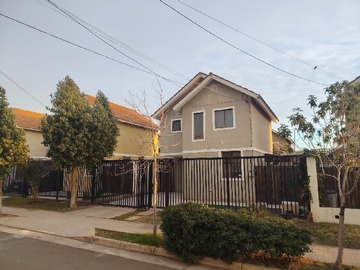 Casa en arriendo mensual en Arriendo Casa 3D/2B Villa Vista Cordillera 3, Los Andes. - 3 dormitorios, 2 baños