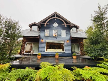 Casa en arriendo mensual en Arriendo de espectacular casa amoblada (174980), Puerto Varas - 4 dormitorios, 4 baños