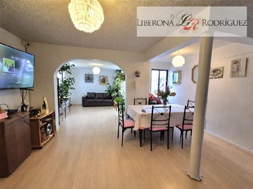 Casa en venta en Casa en condominio de Cerro Placeres, Valparaíso - 3 dormitorios, 3 baños