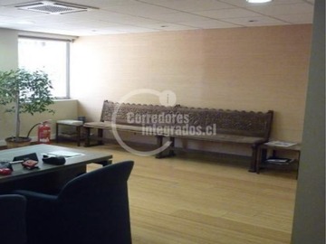 Oficina en arriendo mensual en Teatinos / Huerfanos, Santiago - 5 dormitorios, 5 baños