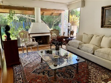 Casa en venta en Francisco Bulnes Correa, Las Condes - 5 dormitorios, 4 baños
