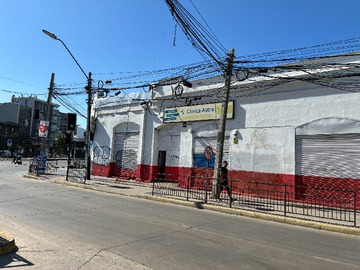 Arriendo Mensual / Local Comercial / Independencia
